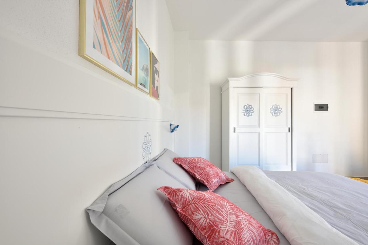 Inah Rooms Dorgali Exterior photo